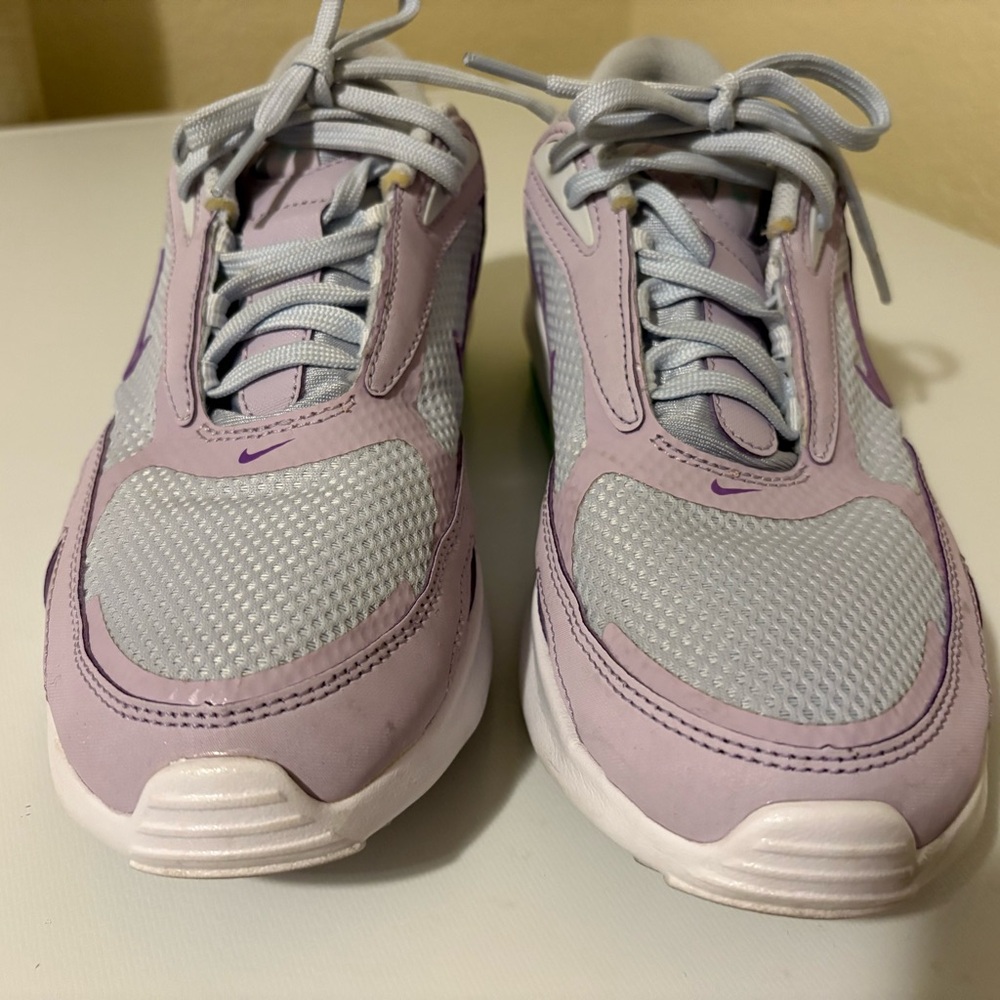 Nike Women's Lavender and Gray Sneakers